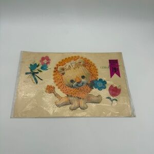 Vintage Retro Meryercord Lion Crocheted Decorator Decal Large #1536-A